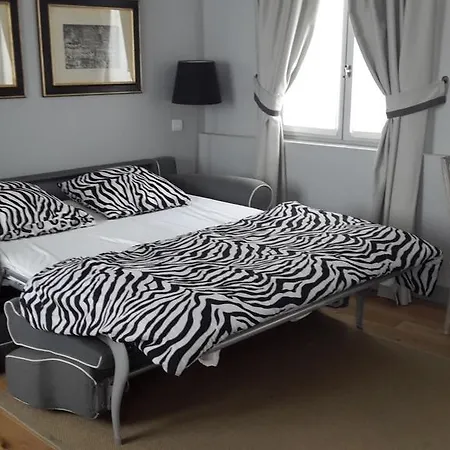 Bailleul Chic Apartment